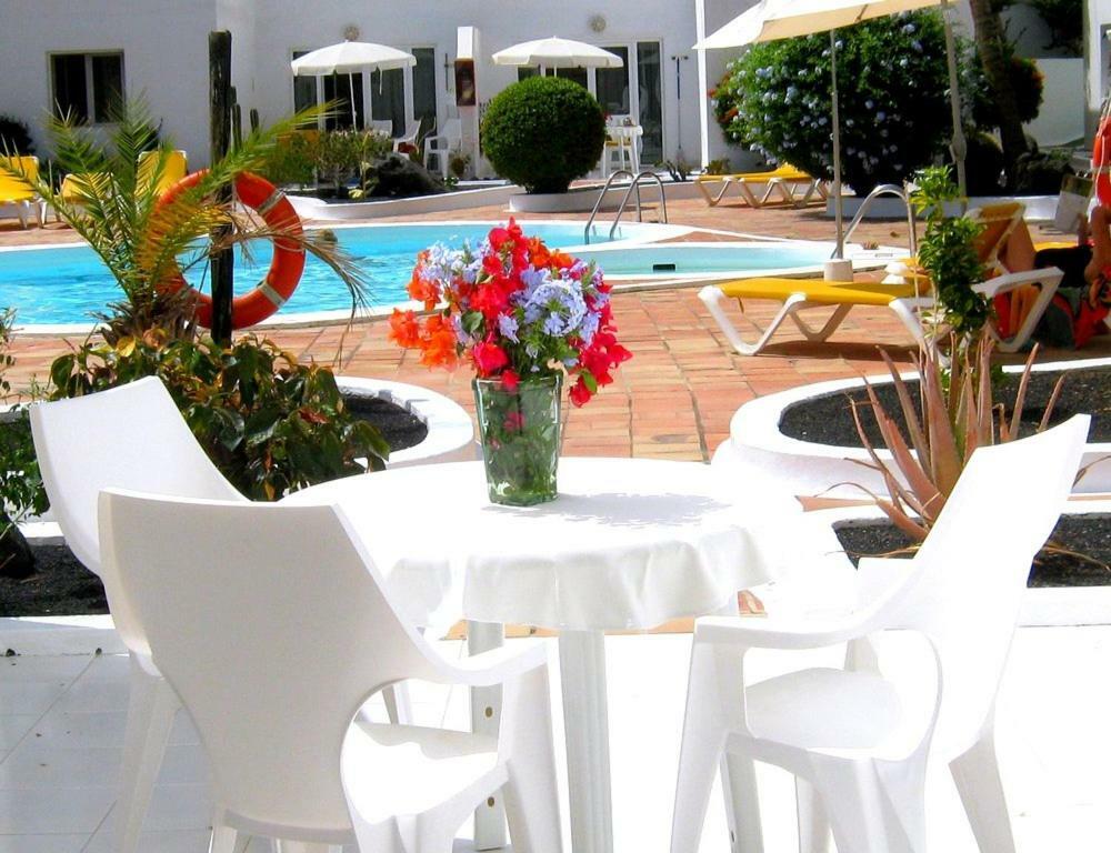 Apartamentos Tamarindos ปูแอร์โตเดลคาร์เมน ภายนอก รูปภาพ